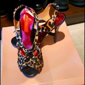 Betsy Johnson Leppard print heels
